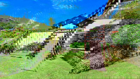 High standard house with swimming pool and views of the Beira Mar de Floripa