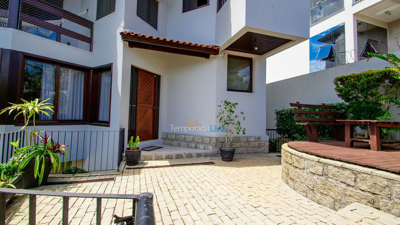 House for vacation rental in Florianópolis (Centro)