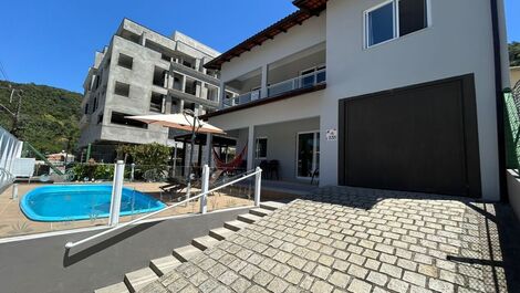 🏡 Beautiful House with Pool in Bombas Beach 🌊