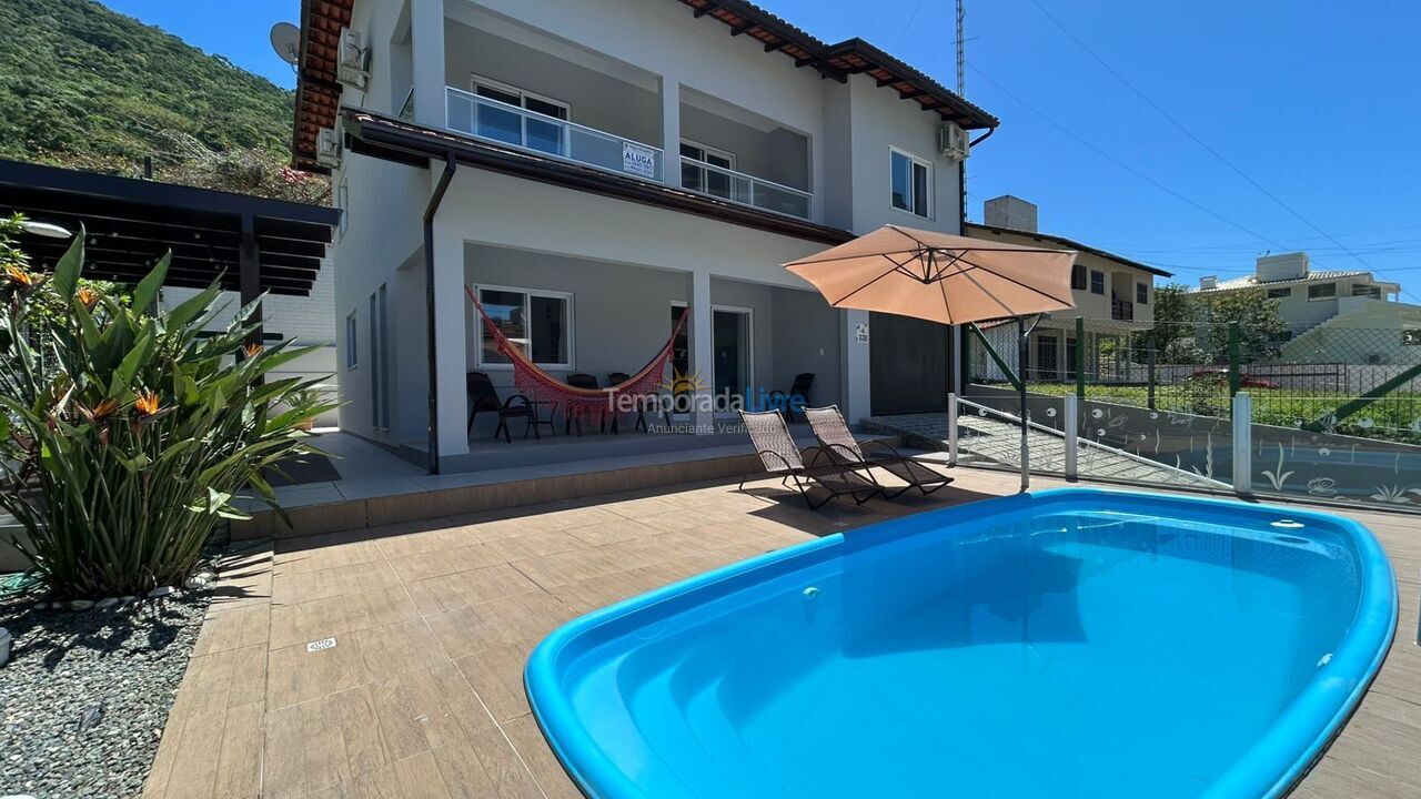 House for vacation rental in Bombinhas (Praia de Bombas)