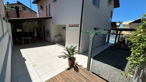 🏡 Beautiful House with Pool in Bombas Beach 🌊
