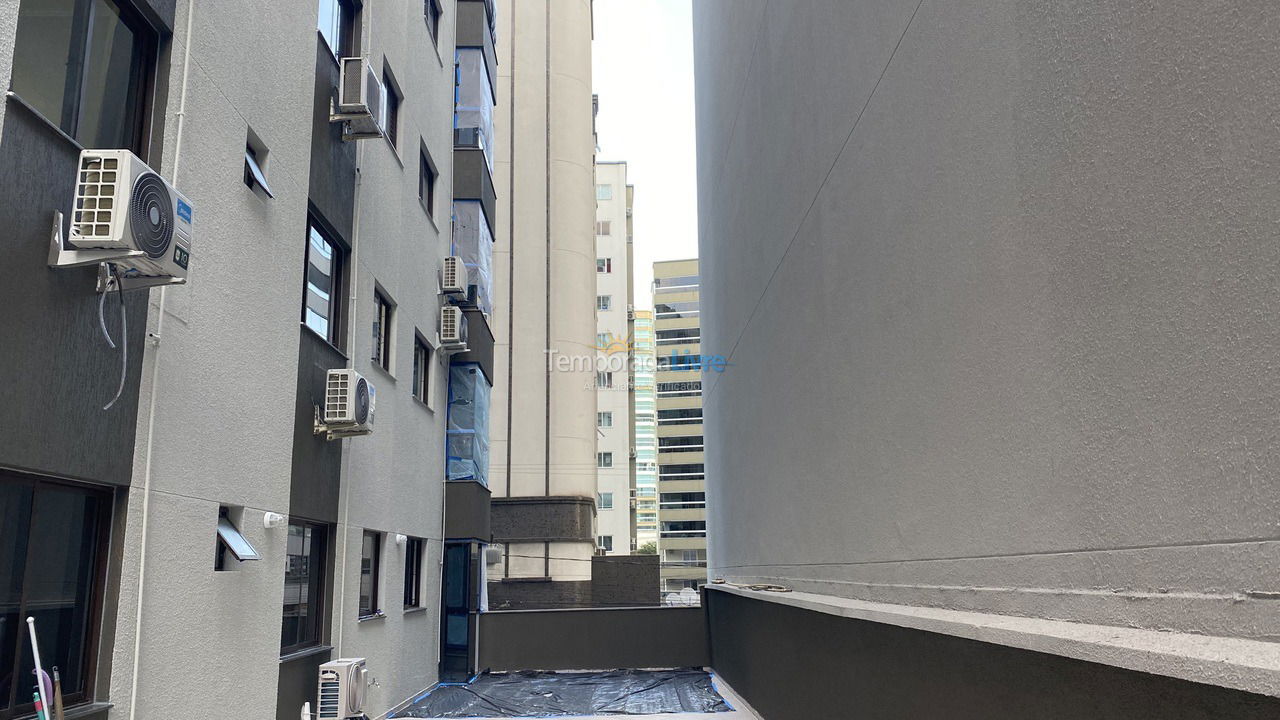 Casa para aluguel de temporada em Itapema (Meia Praia)