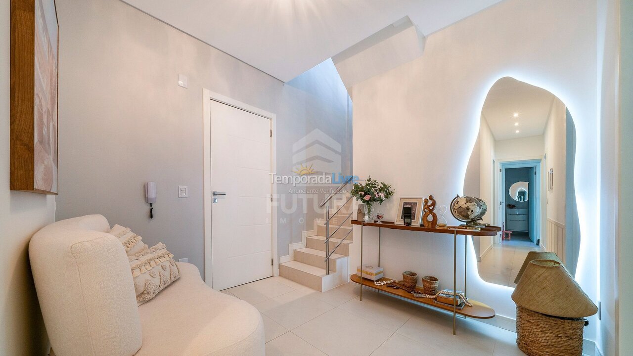 Apartamento para aluguel de temporada em Bombinhas (Praia de Bombas)