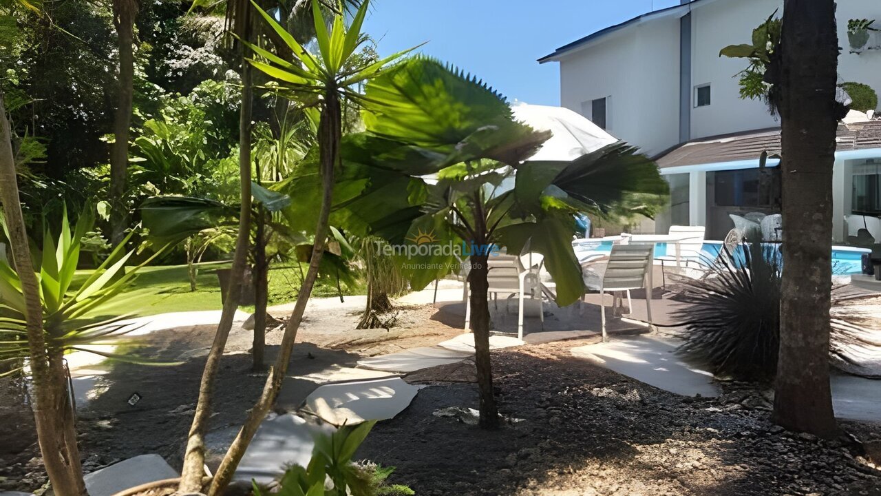 Granja para alquiler de vacaciones em Bertioga (Riviera de São Lourenço)