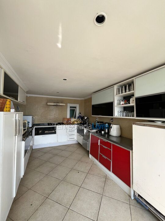 Casa para aluguel de temporada em Guarujá (Enseada)