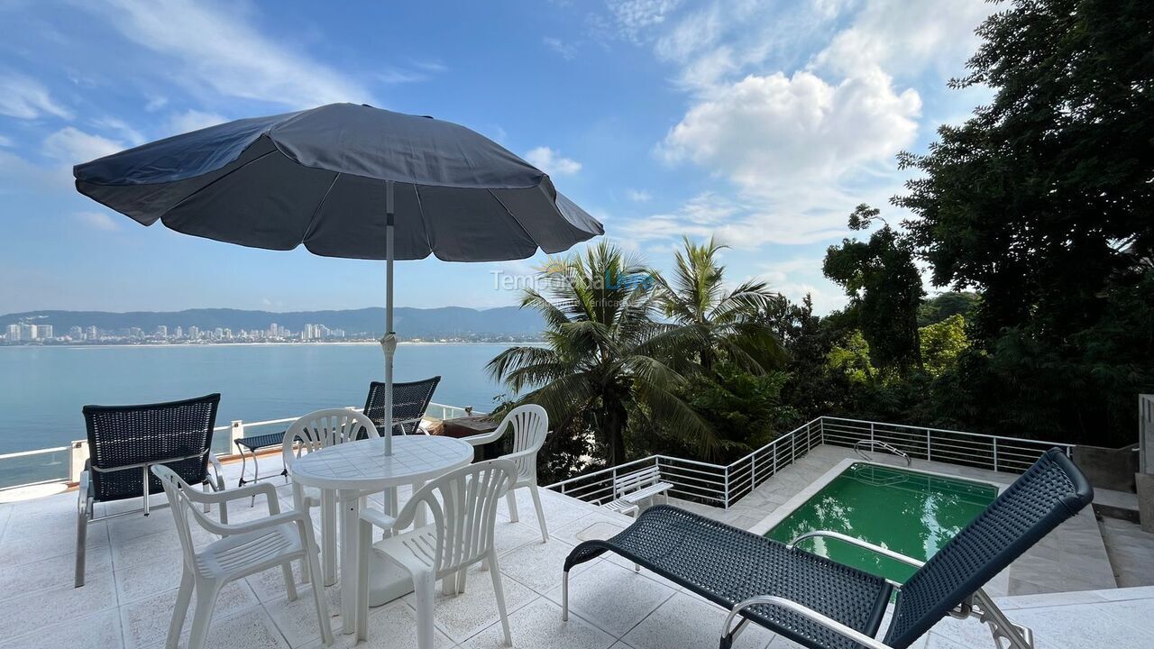 Casa para aluguel de temporada em Guarujá (Enseada)