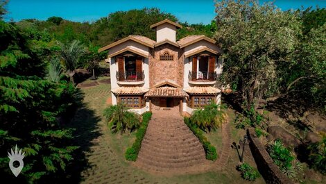 Casa con piscina y zona gourmet en Indaiatuba