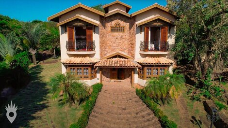 Casa con piscina y zona gourmet en Indaiatuba