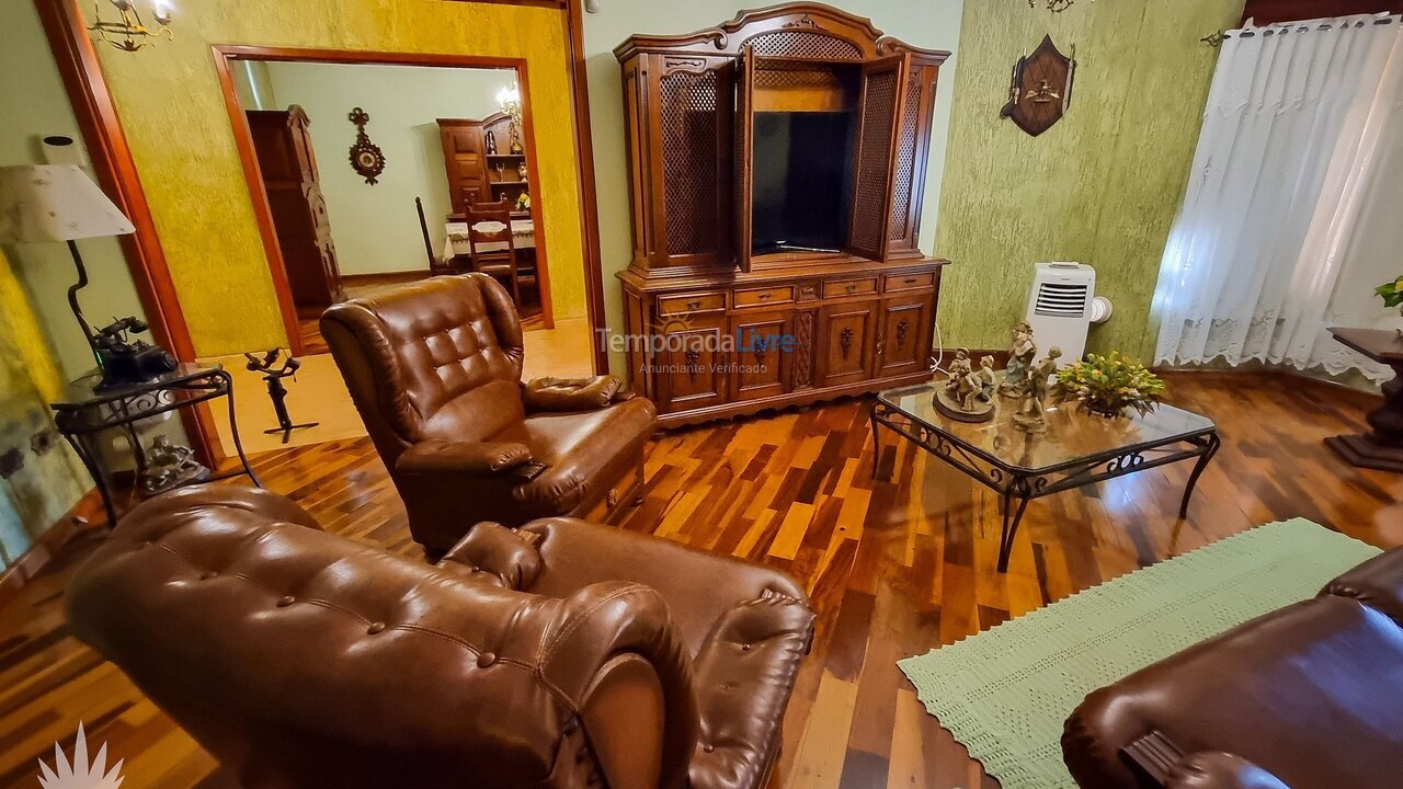Casa para alquiler de vacaciones em Indaiatuba (Chácaras Videiras de Itaici)