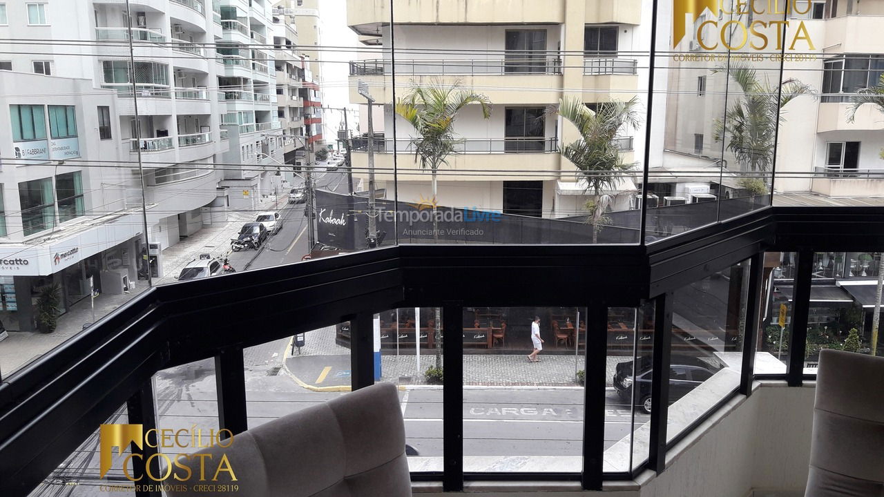 Apartamento para aluguel de temporada em Itapema (Meia Praia)