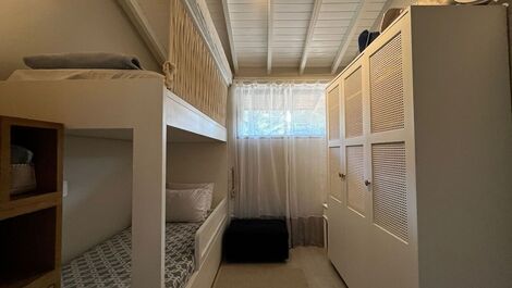 Baleia, 6 habitaciones, piscina, espacio gourmet, en urbanización cerrada