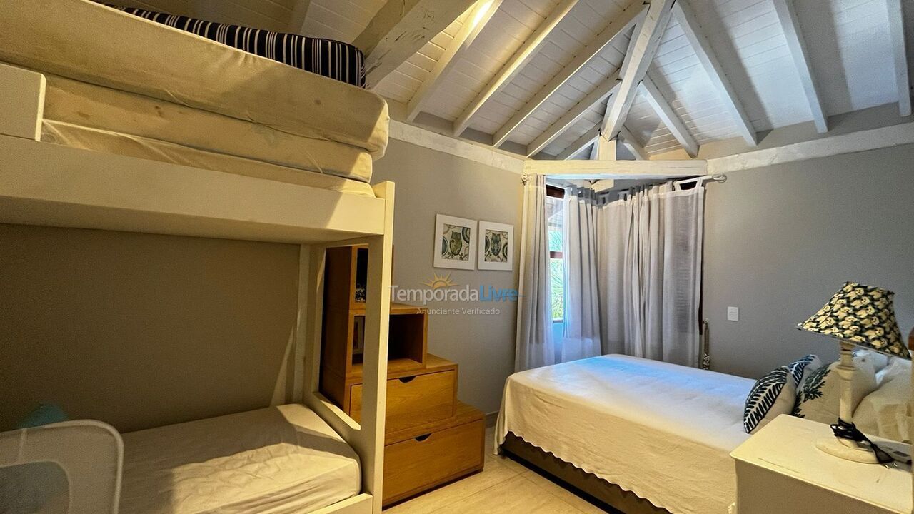 Casa para alquiler de vacaciones em São Sebastião (Praia da Baleia)