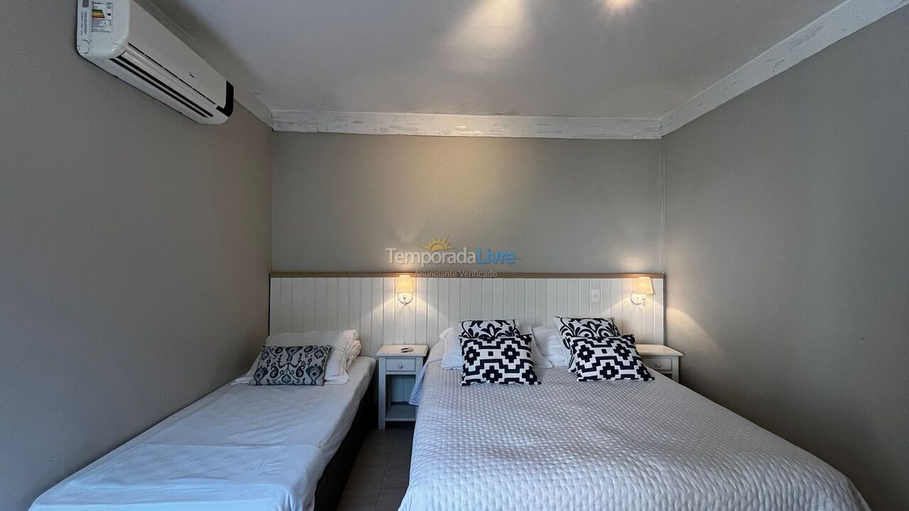 Casa para alquiler de vacaciones em São Sebastião (Praia da Baleia)