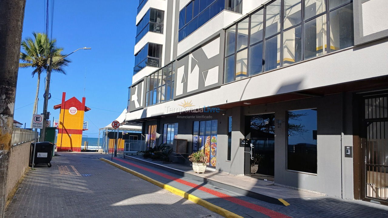 Apartment for vacation rental in Itapema (Meia Praia)