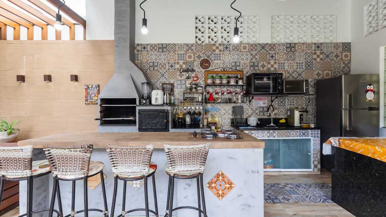 Casa para aluguel de temporada em Ubatuba (Tabatinga)