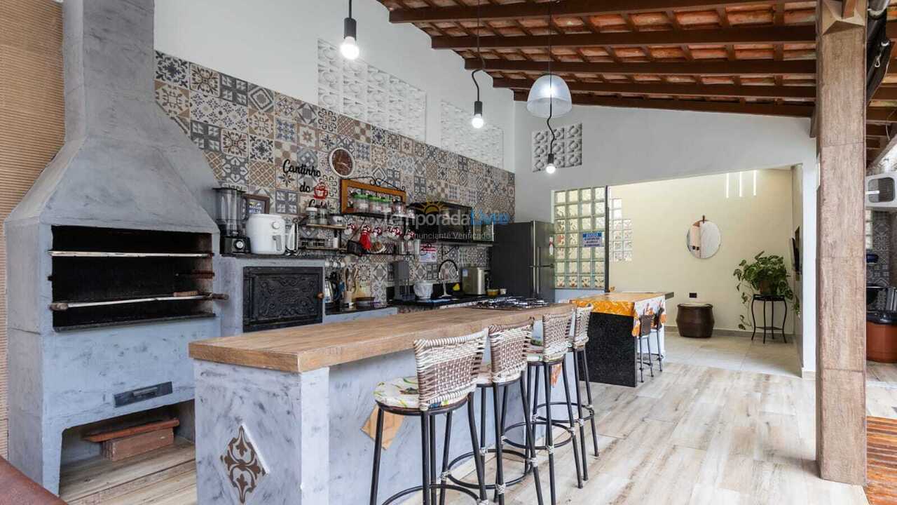 Casa para aluguel de temporada em Ubatuba (Tabatinga)