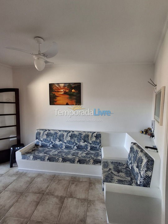 Casa para aluguel de temporada em Ubatuba (Praia das Toninhas)