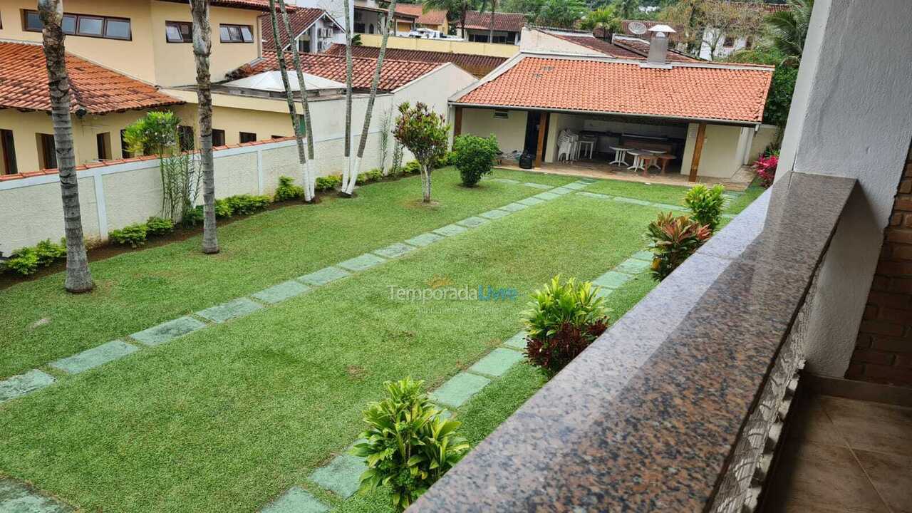 Casa para aluguel de temporada em Ubatuba (Praia das Toninhas)