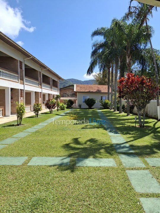 Casa para aluguel de temporada em Ubatuba (Praia das Toninhas)