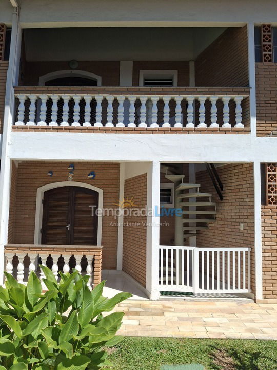 Casa para aluguel de temporada em Ubatuba (Praia das Toninhas)