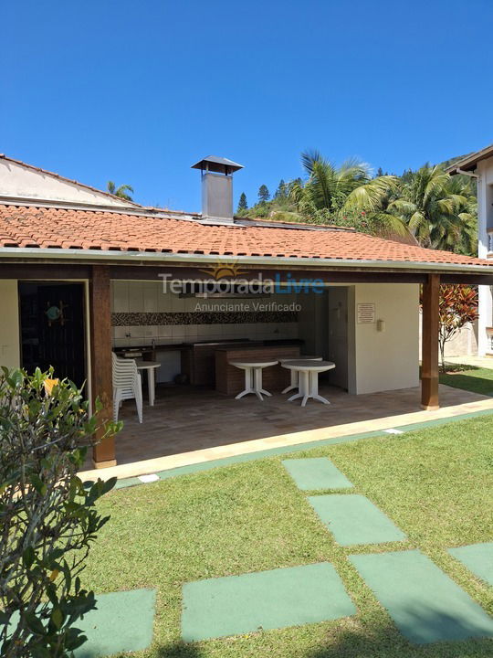 Casa para aluguel de temporada em Ubatuba (Praia das Toninhas)