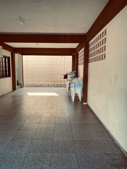 House for vacation rental in Bombinhas (Praia de Bombas)
