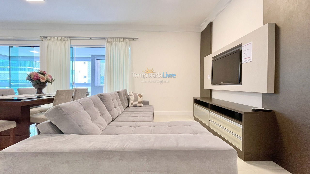 Apartamento para aluguel de temporada em Itapema (Meia Praia)