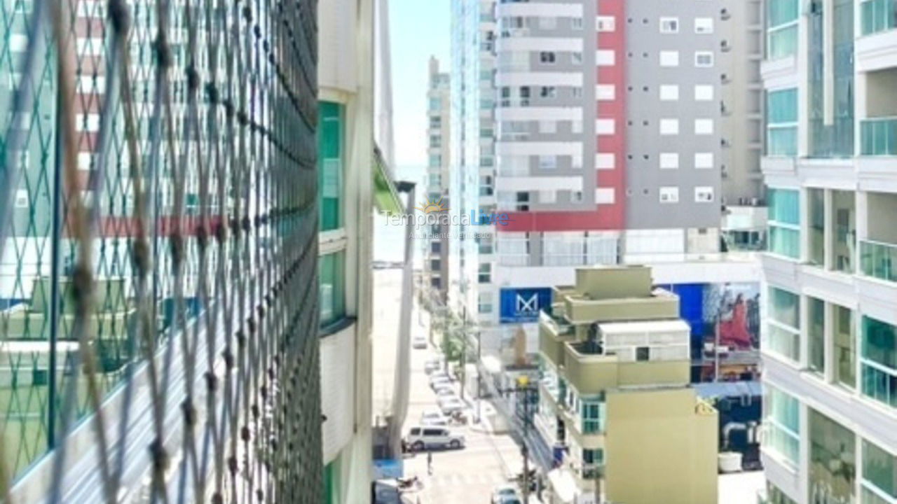 Apartamento para aluguel de temporada em Itapema (Meia Praia)