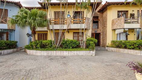 ¡Un Oasis en São Sebastião! Apartamento con vistas al mar ¡Fantástico!