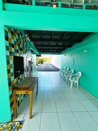 Espaçosa casa no Mariscal com piscina para até 25 pessoas