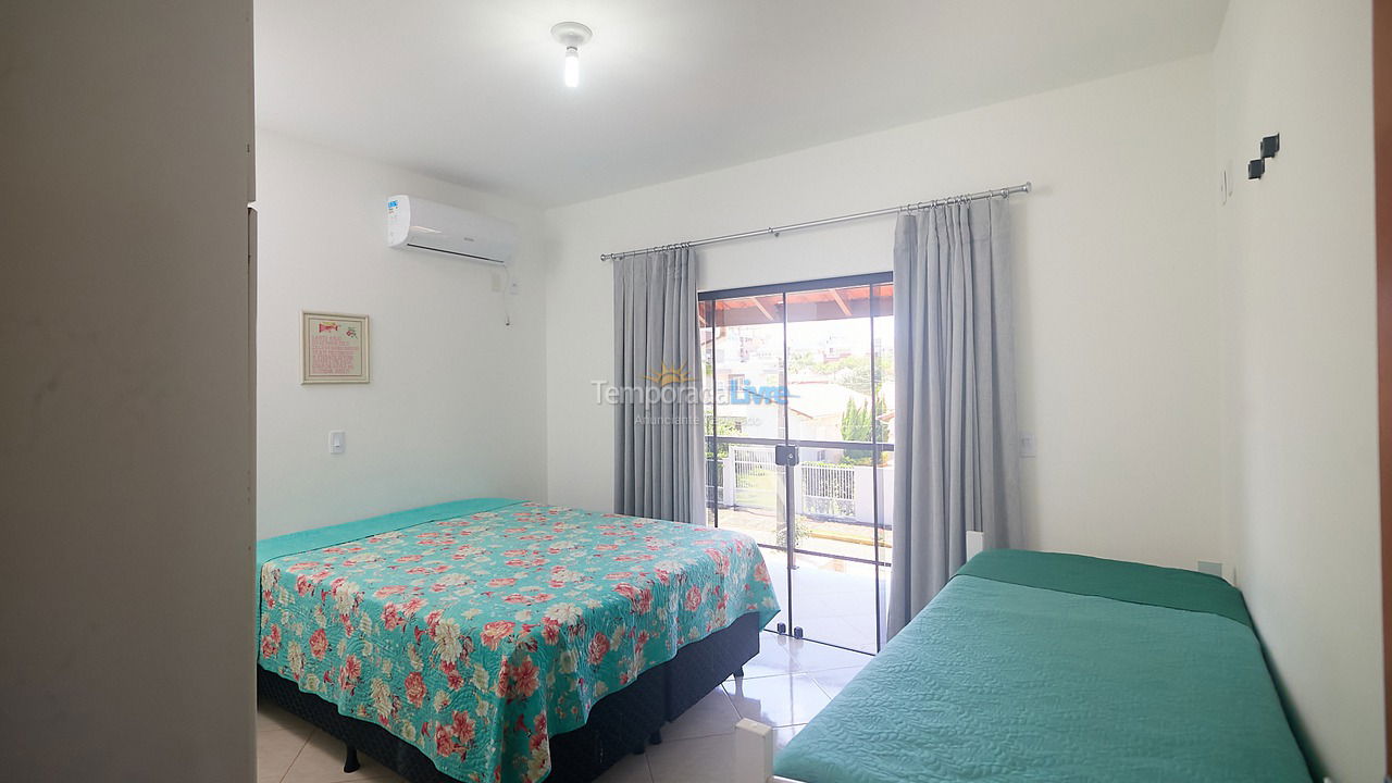 House for vacation rental in Bombinhas (Mariscal)