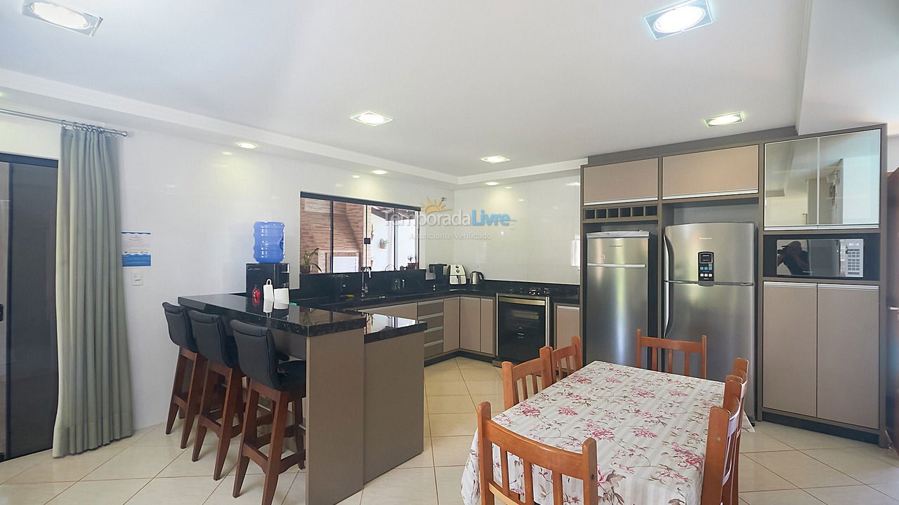 House for vacation rental in Bombinhas (Mariscal)