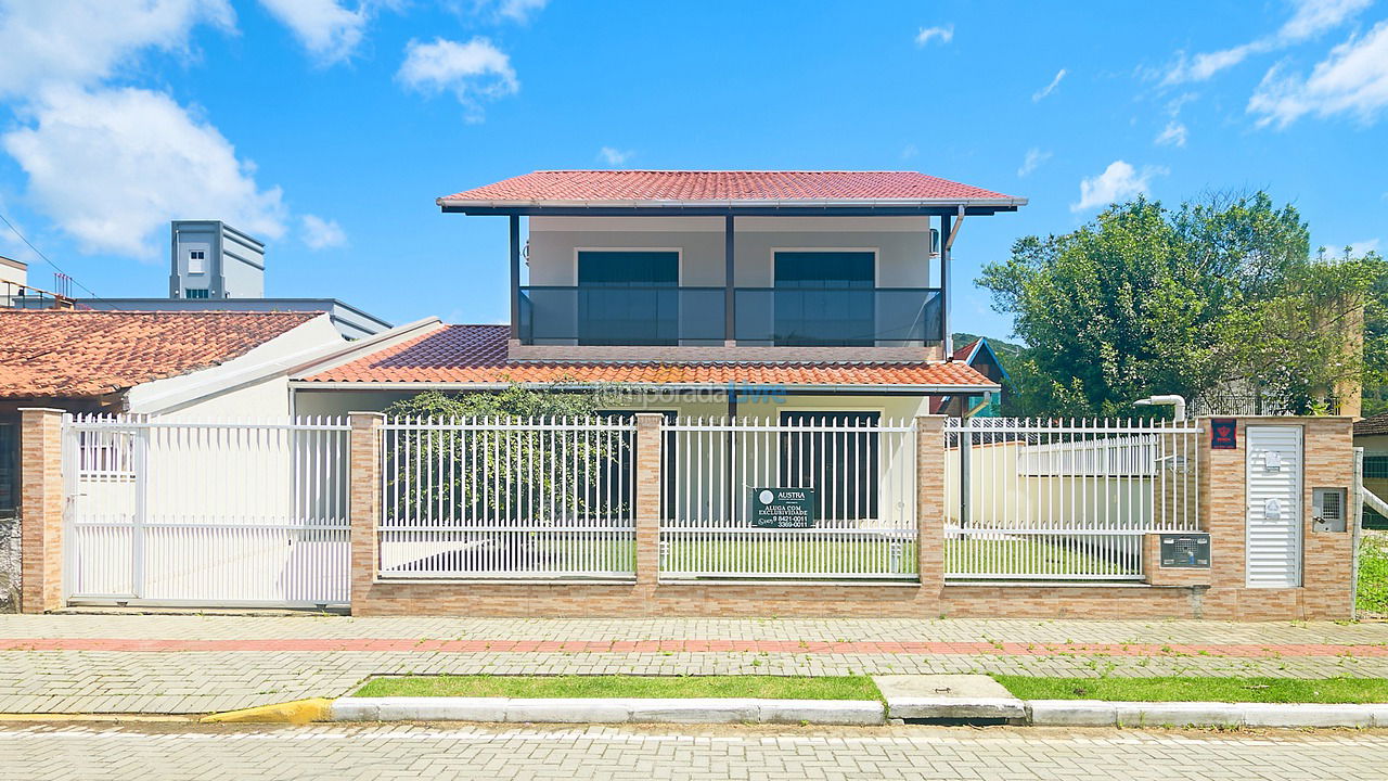 House for vacation rental in Bombinhas (Mariscal)