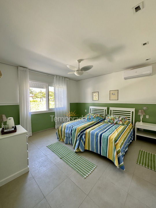 House for vacation rental in São Sebastião (244)