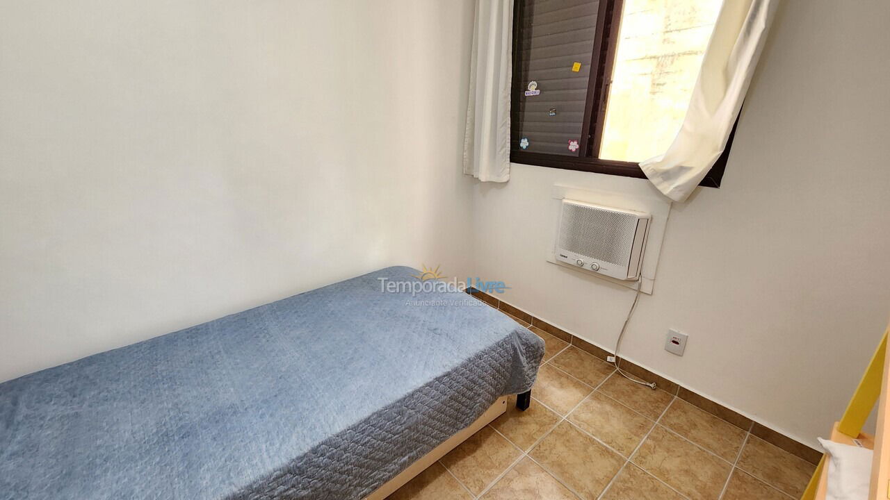 Apartamento para aluguel de temporada em Guarujá (Pitangueiras)