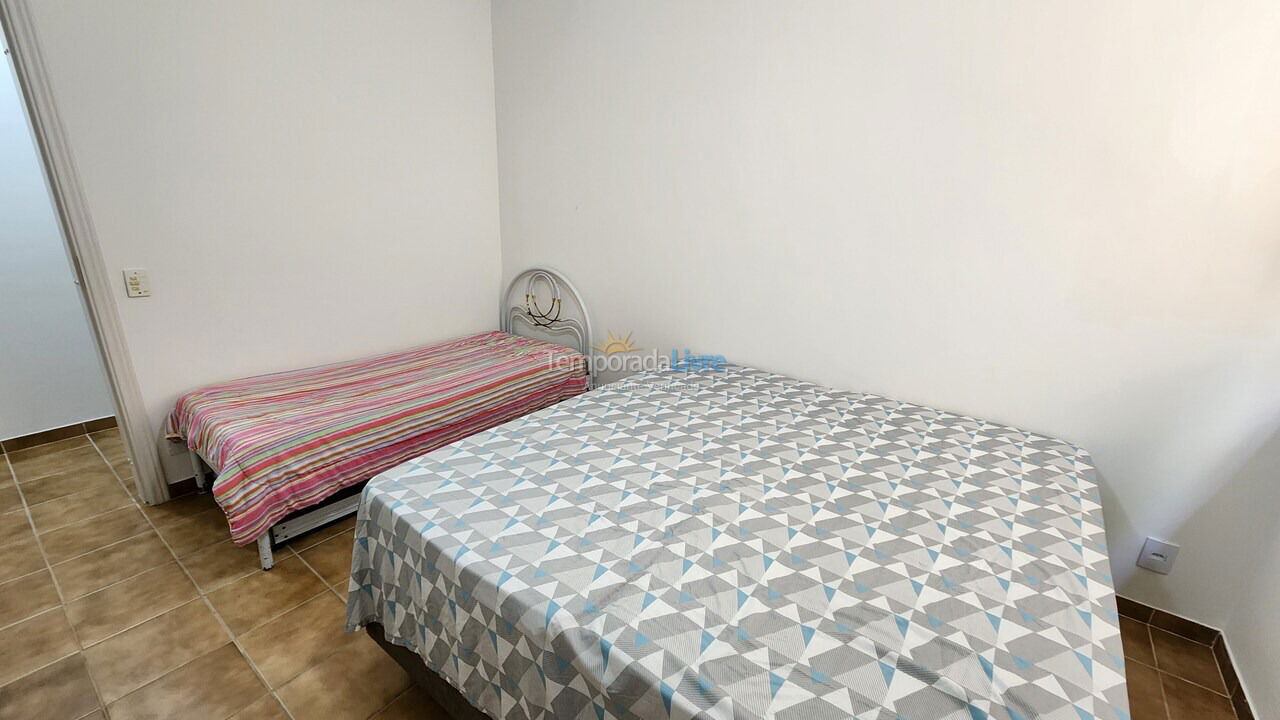 Apartamento para aluguel de temporada em Guarujá (Pitangueiras)