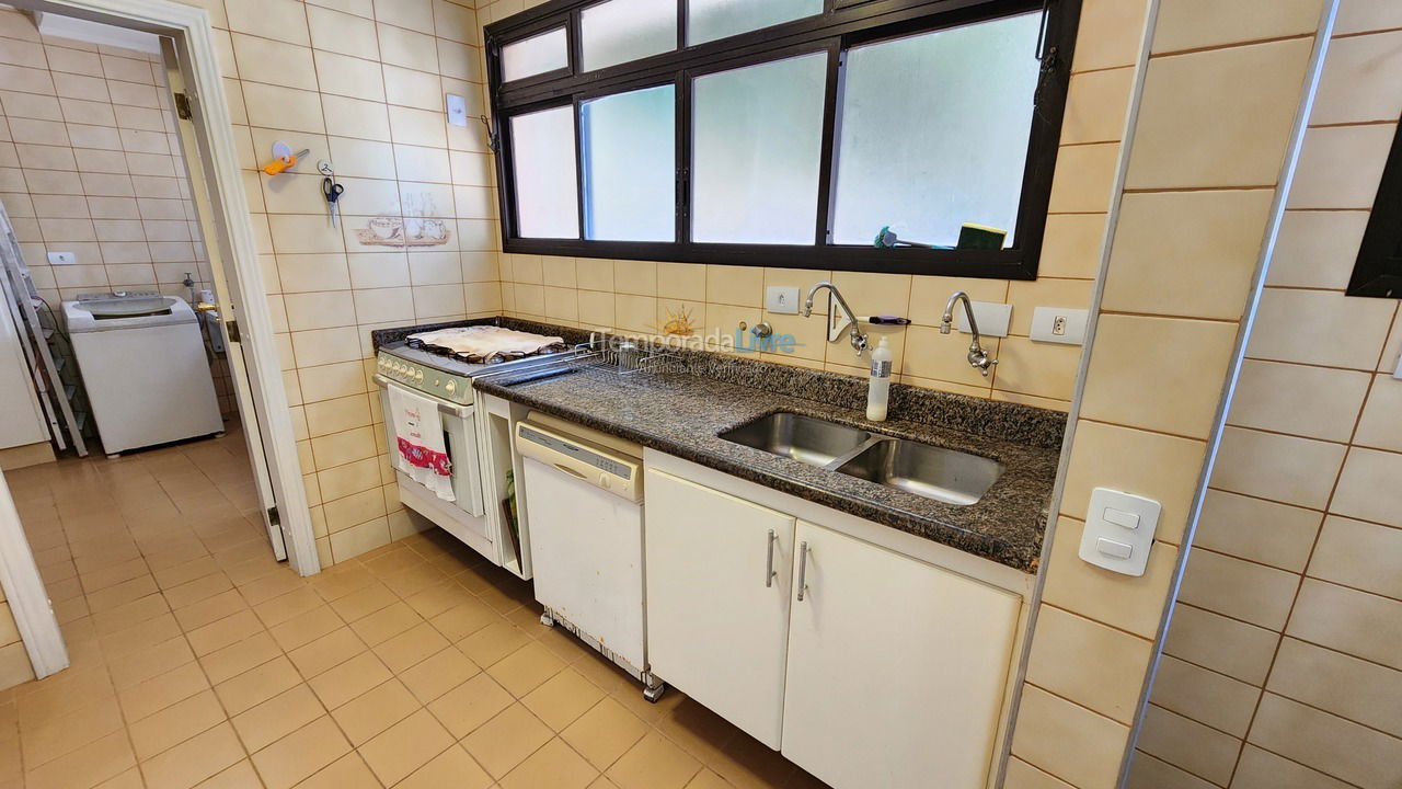 Apartamento para aluguel de temporada em Guarujá (Pitangueiras)