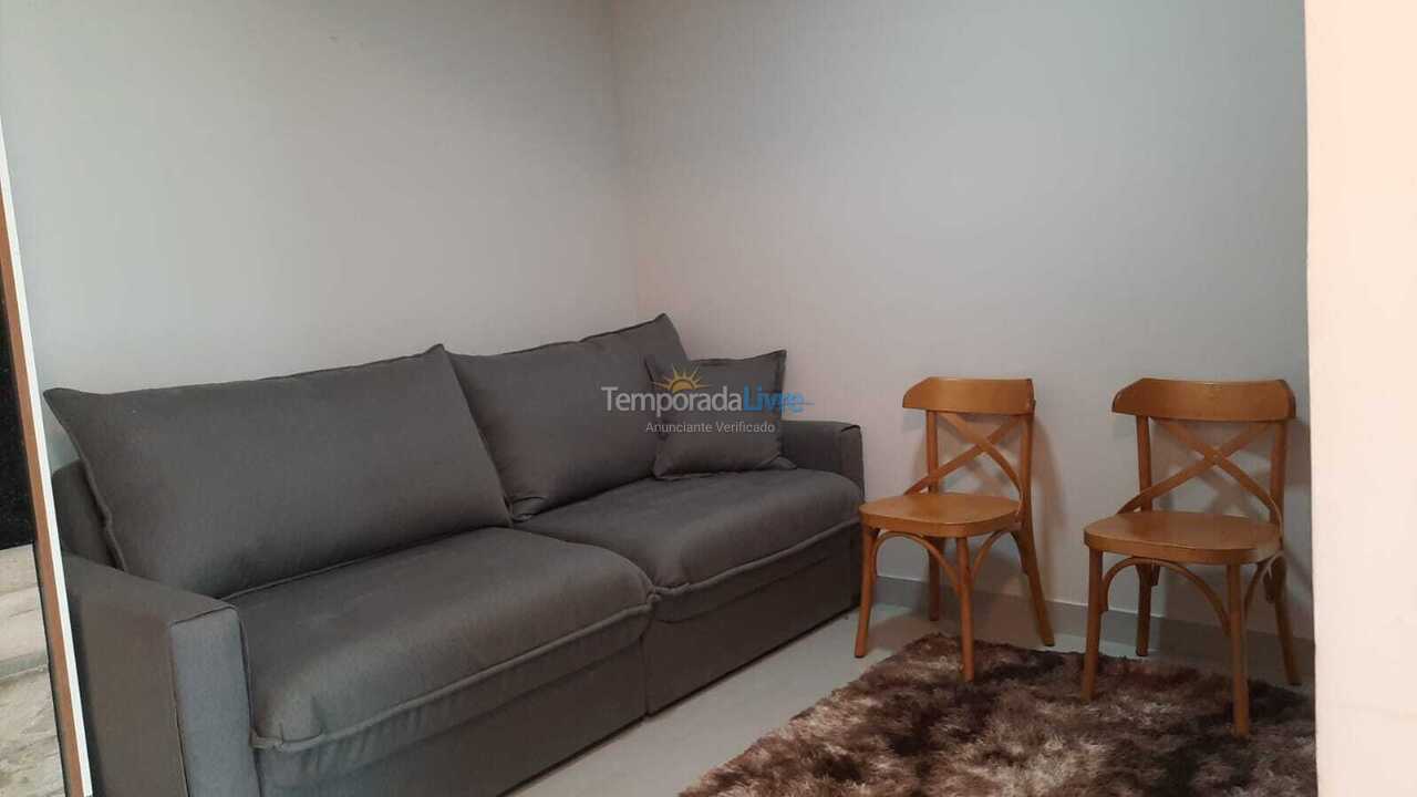 Apartamento para aluguel de temporada em Bombinhas (Canto Grande)