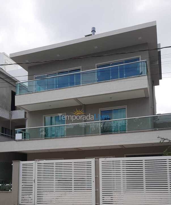Apartamento para aluguel de temporada em Bombinhas (Canto Grande)
