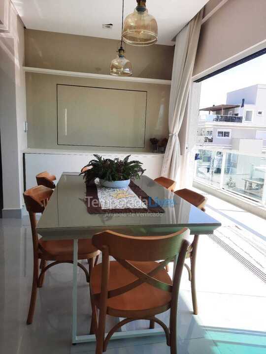 Apartamento para aluguel de temporada em Bombinhas (Canto Grande)