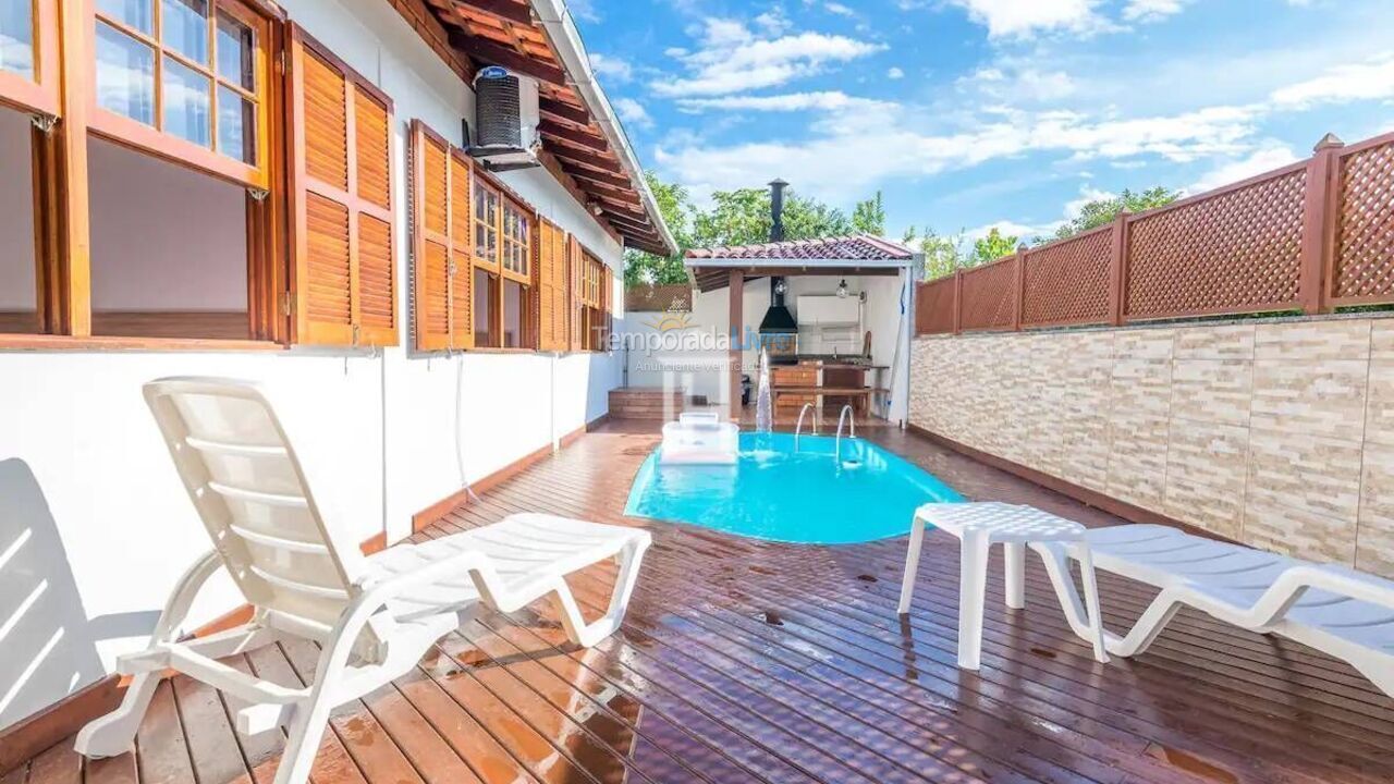 House for vacation rental in Florianopolis (Jurerê Internacional)