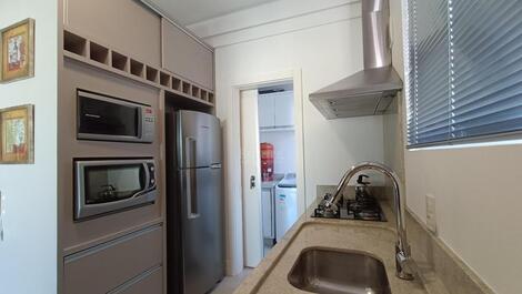 BEAUTIFUL AP IN QUADRA DO MAR WITH 3 SUITES
