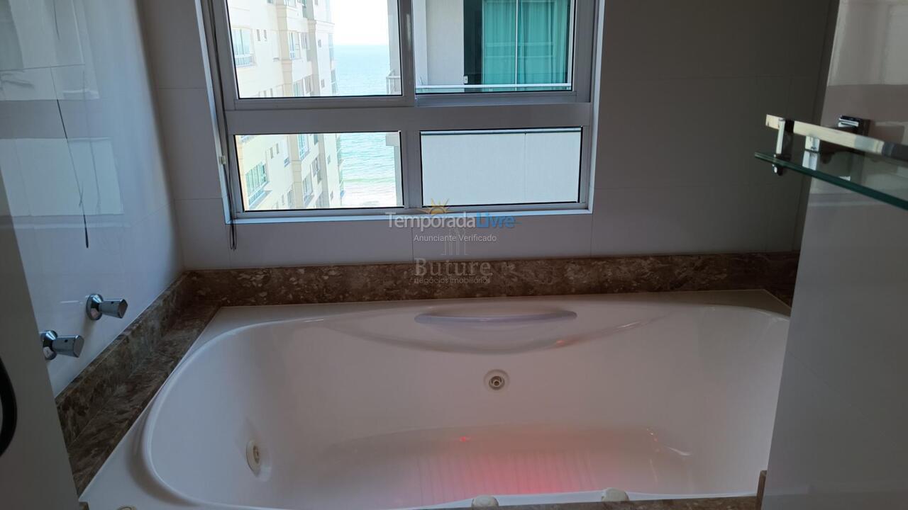 Apartment for vacation rental in Itapema (Meia Praia)