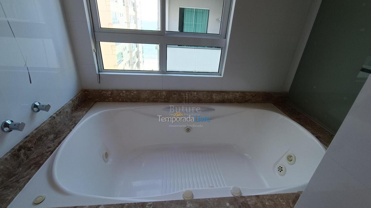 Apartment for vacation rental in Itapema (Meia Praia)