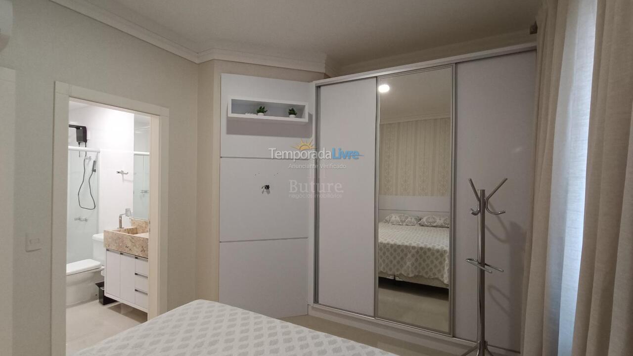 Apartment for vacation rental in Itapema (Meia Praia)