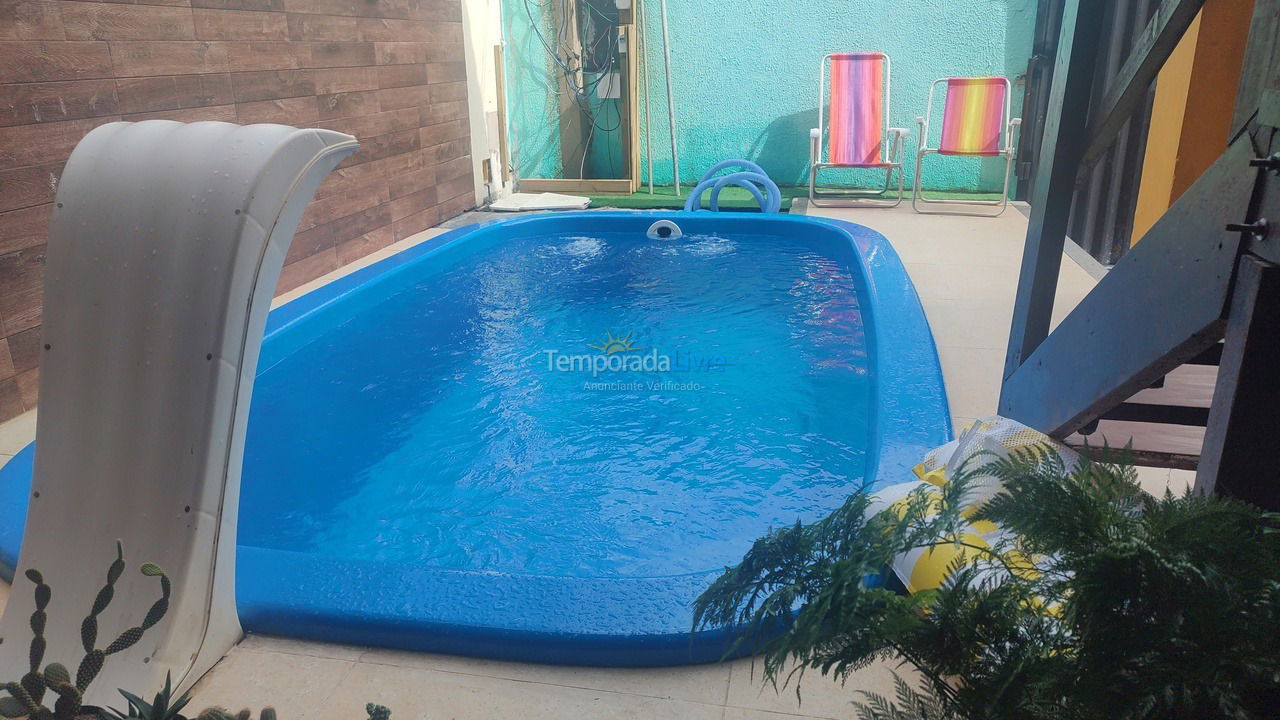 Casa para aluguel de temporada em Serra (Praia de Capuba)