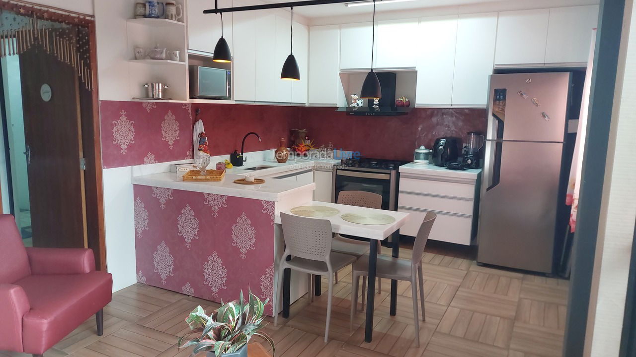 Casa para aluguel de temporada em Serra (Praia de Capuba)