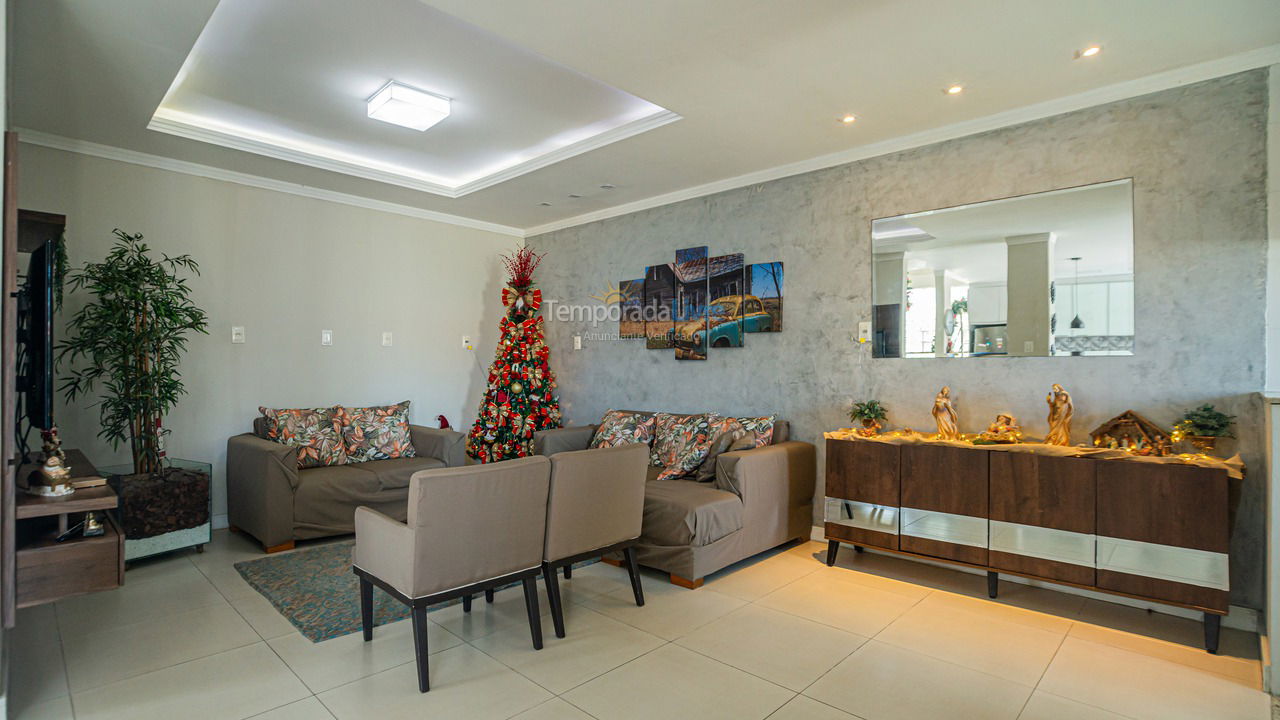 Casa para aluguel de temporada em Navegantes (Meia Praia)