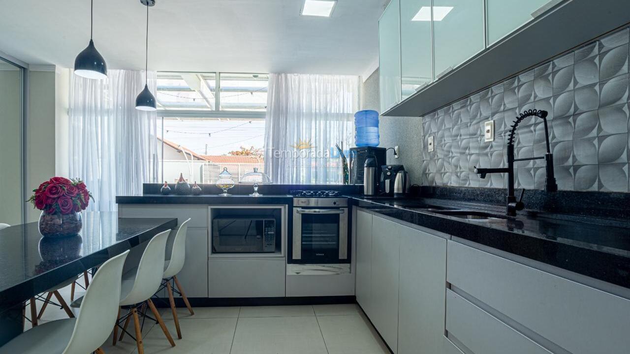 Casa para aluguel de temporada em Navegantes (Meia Praia)