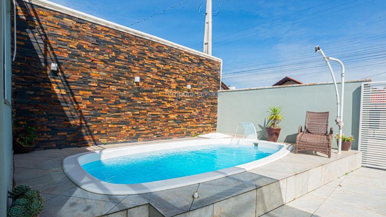 Casa para aluguel de temporada em Navegantes (Meia Praia)